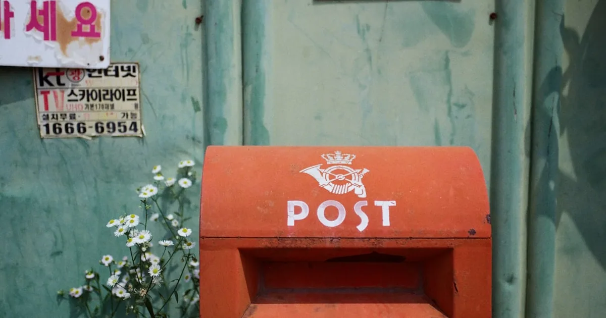 How to Send a Package in China as a Foreigner (2026 Guide)