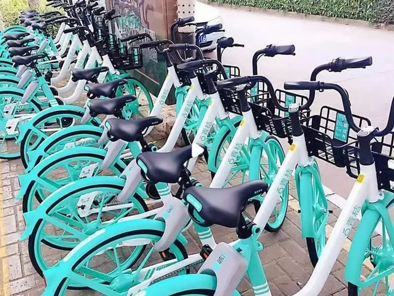 Qingju shared bikes lined up in China with QR code locks